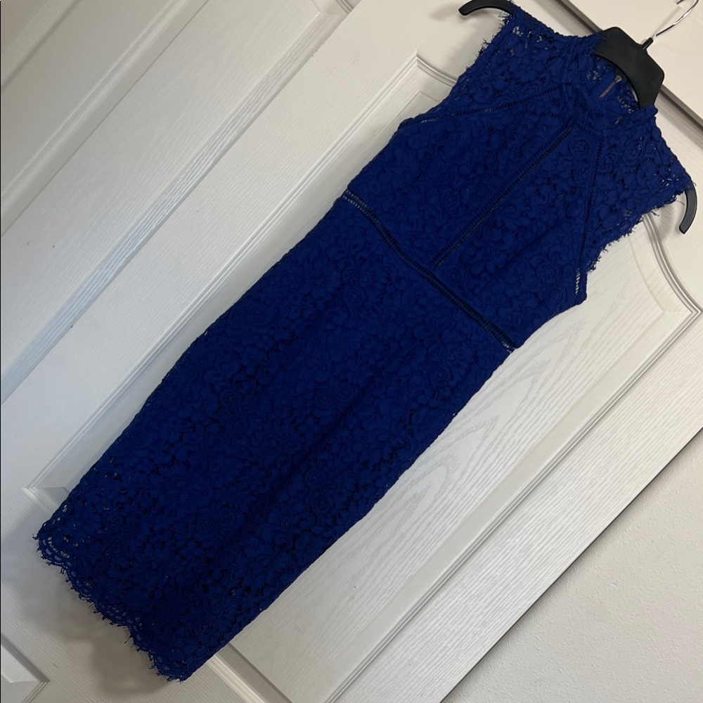 Elegant Blue Lace Dress XS